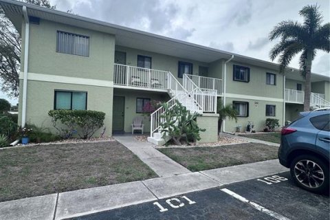 Condo in Punta Gorda, Florida, 2 bedrooms № 2104879