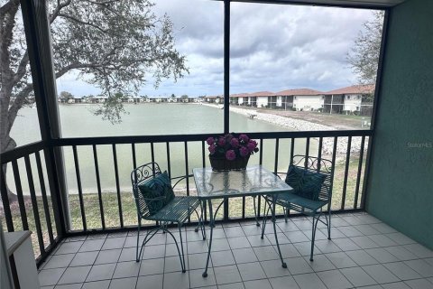 Condo in Punta Gorda, Florida, 2 bedrooms № 2104879 - photo 24