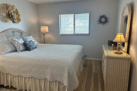 Condo in Punta Gorda, Florida, 2 bedrooms № 2104879 - photo 19