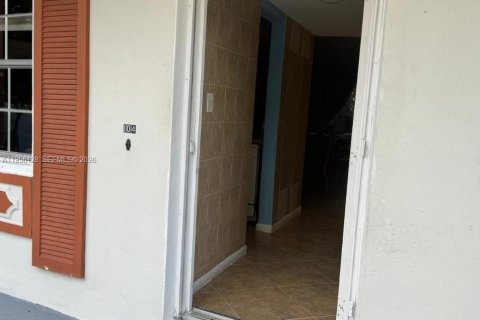Copropriété à vendre à Deerfield Beach, Floride: 2 chambres, 126.35 m2 № 2009973 - photo 6