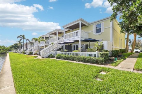 Condo in Saint Petersburg, Florida, 2 bedrooms  № 1719502 - photo 19