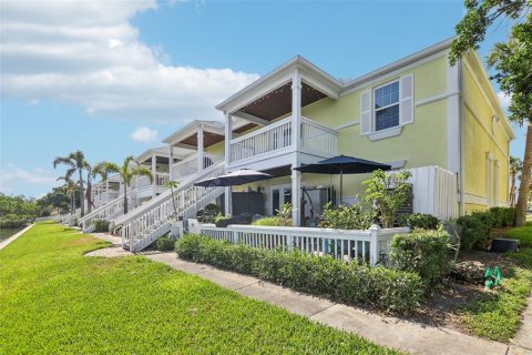 Condo in Saint Petersburg, Florida, 2 bedrooms  № 1719502 - photo 18