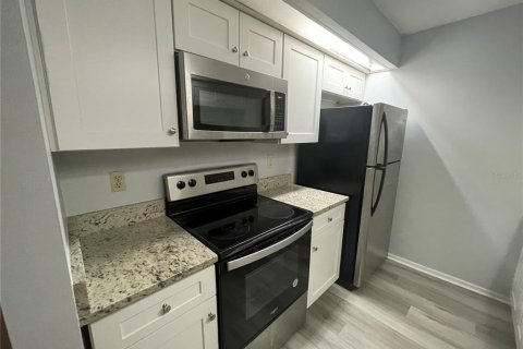 Condo in Tampa, Florida, 2 bedrooms  № 1289795 - photo 6