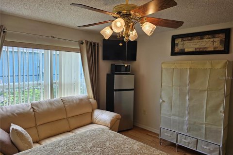 Villa ou maison à louer à Kissimmee, Floride: 1 chambre, 25.55 m2 № 2109671 - photo 3
