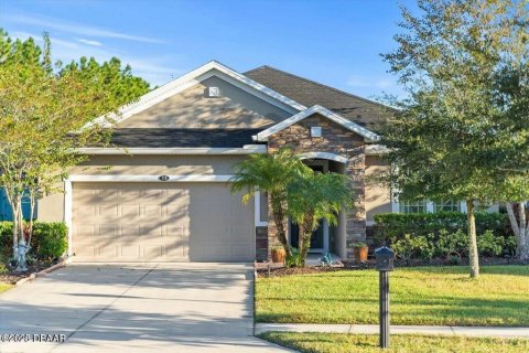 Casa en alquiler en Daytona Beach, Florida, 4 dormitorios, 184.23 m2 № 1743040 - foto 1