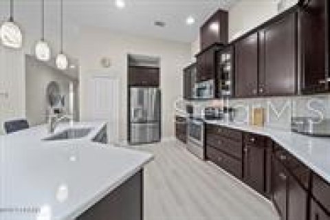 Casa en alquiler en Daytona Beach, Florida, 4 dormitorios, 184.23 m2 № 1743040 - foto 12