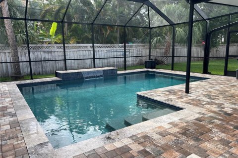 Casa en venta en Tampa, Florida, 3 dormitorios, 164.07 m2 № 1831860 - foto 2