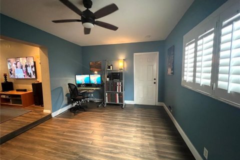 Casa en venta en Tampa, Florida, 3 dormitorios, 164.07 m2 № 1831860 - foto 11