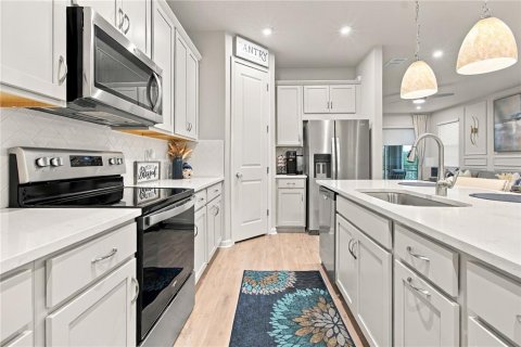 House in Wesley Chapel, Florida 3 bedrooms, 164.72 sq.m. № 2418776 - photo 11