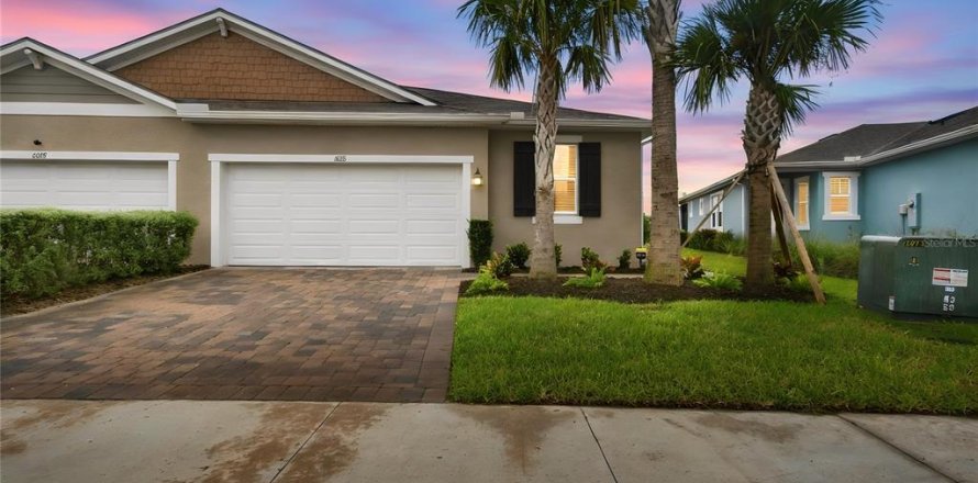 House in Wesley Chapel, Florida 3 bedrooms, 164.72 sq.m. № 2418776