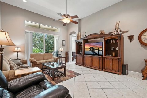 Casa en venta en Sanford, Florida, 5 dormitorios, 282.98 m2 № 1913219 - foto 10