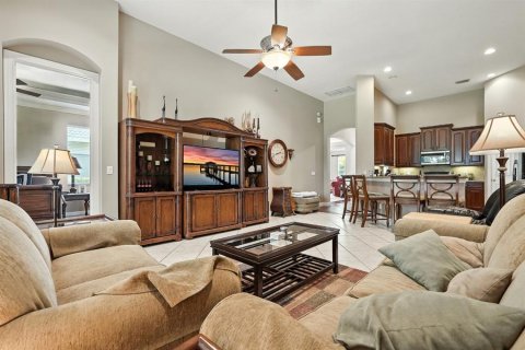 Villa ou maison à vendre à Sanford, Floride: 5 chambres, 282.98 m2 № 1913219 - photo 9