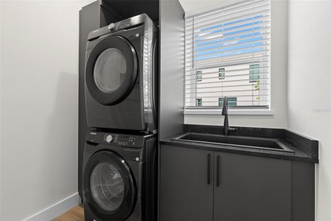 Touwnhouse à vendre à Tampa, Floride: 4 chambres, 262.08 m2 № 1873994 - photo 22