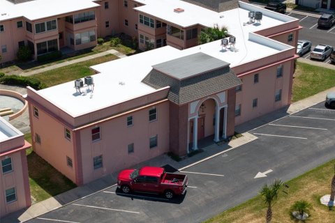 Condo in South Pasadena, Florida, 2 bedrooms  № 2110452 - photo 9