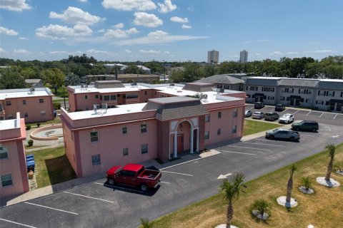 Condo in South Pasadena, Florida, 2 bedrooms  № 2110452 - photo 28