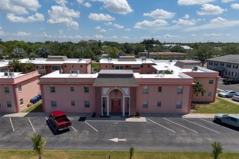 Condo in South Pasadena, Florida, 2 bedrooms № 2110452
