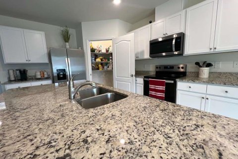 Casa en venta en Davenport, Florida, 4 dormitorios, 230.03 m2 № 2105547 - foto 9