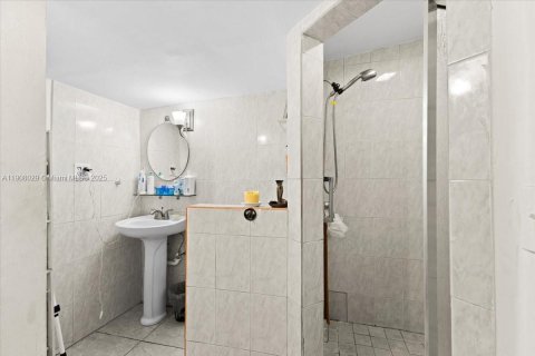 Casa en venta en West Park, Florida, 3 dormitorios, 116.31 m2 № 1968309 - foto 12