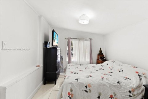 Casa en venta en West Park, Florida, 3 dormitorios, 116.31 m2 № 1968309 - foto 11