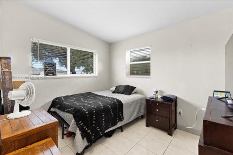 Casa en venta en West Park, Florida, 3 dormitorios, 116.31 m2 № 1968309 - foto 14