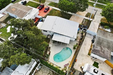 Casa en venta en West Park, Florida, 3 dormitorios, 116.31 m2 № 1968309 - foto 22