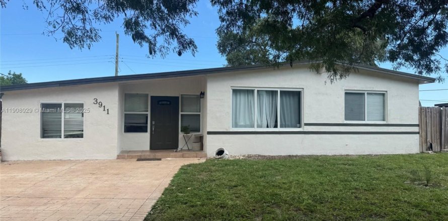 Casa en West Park, Florida 3 dormitorios, 116.31 m2 № 1968309