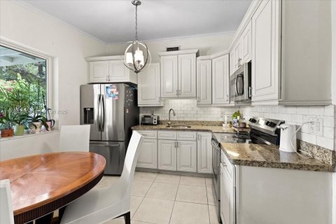 Casa en venta en West Park, Florida, 3 dormitorios, 116.31 m2 № 1968309 - foto 8