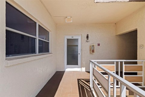 Condominio en venta en Saint Petersburg, Florida, 2 dormitorios, 114.73 m2 № 1823230 - foto 6