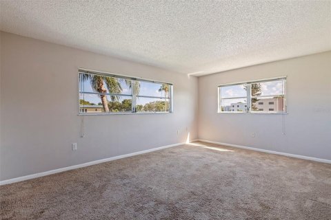 Condominio en venta en Saint Petersburg, Florida, 2 dormitorios, 114.73 m2 № 1823230 - foto 21