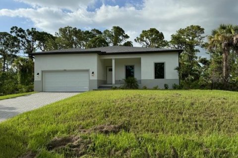 House in Port Charlotte, Florida 3 bedrooms, 159.05 sq.m. № 1276749 - photo 1