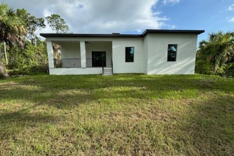 House in Port Charlotte, Florida 3 bedrooms, 159.05 sq.m. № 1276749 - photo 29