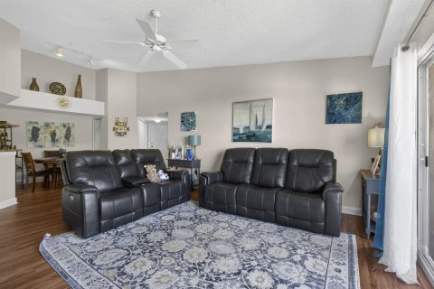 Condo in Royal Palm Beach, Florida, 2 bedrooms  № 2187460 - photo 29