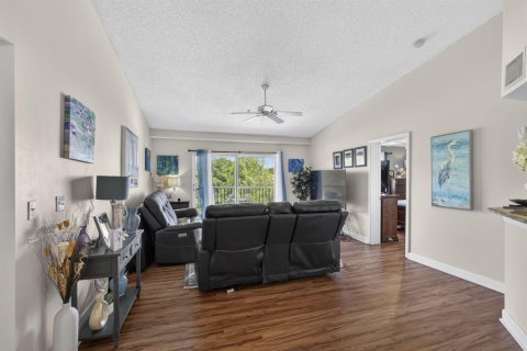Condo in Royal Palm Beach, Florida, 2 bedrooms  № 2187460 - photo 25
