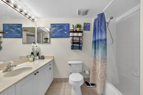 Condo in Royal Palm Beach, Florida, 2 bedrooms  № 2187460 - photo 13