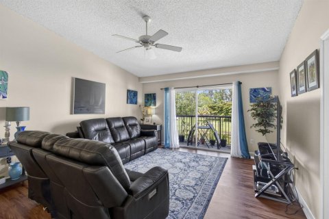 Condo in Royal Palm Beach, Florida, 2 bedrooms  № 2187460 - photo 26