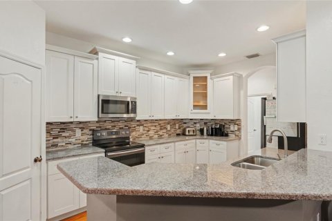 Villa ou maison à vendre à Valrico, Floride: 4 chambres, 208.38 m2 № 2413541 - photo 2
