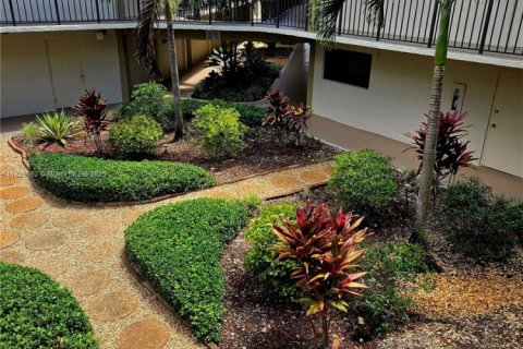 Condominio en alquiler en Miami, Florida, 2 dormitorios, 89.65 m2 № 1794815 - foto 20