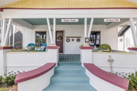 Casa en venta en New Smyrna Beach, Florida, 4 dormitorios, 131.18 m2 № 1918158 - foto 1