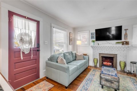 Casa en venta en New Smyrna Beach, Florida, 4 dormitorios, 131.18 m2 № 1918158 - foto 6