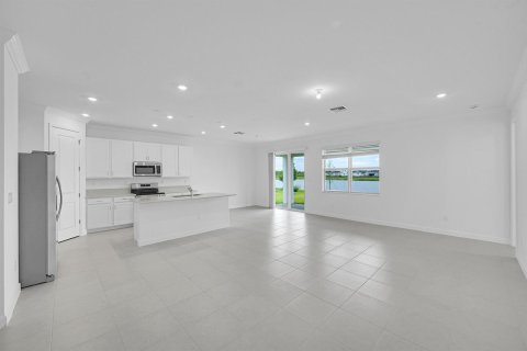 Villa ou maison à louer à St. Lucie, Floride: 4 chambres, 168.06 m2 № 2390169 - photo 14