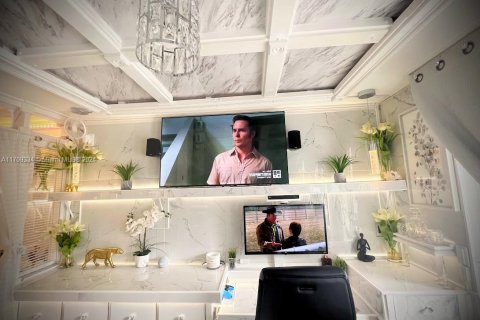 Condominio en venta en Sunny Isles Beach, Florida, 1 dormitorio, 33.44 m2 № 1959981 - foto 30