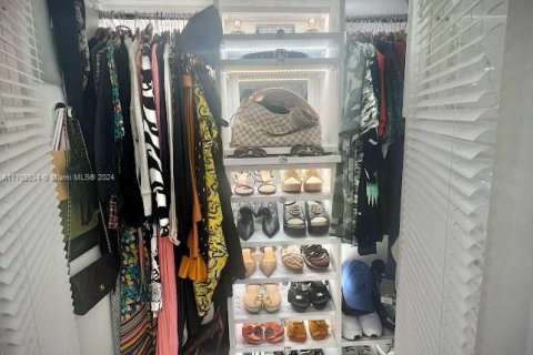 Condominio en venta en Sunny Isles Beach, Florida, 1 dormitorio, 33.44 m2 № 1959981 - foto 8