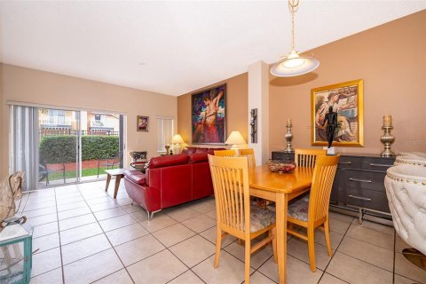 Touwnhouse à vendre à Kissimmee, Floride: 3 chambres, 120.77 m2 № 2299198 - photo 6
