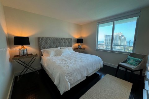 Condo in Miami, Florida, 1 bedroom  № 2039705 - photo 13