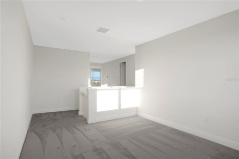 Townhouse in Parrish, Florida 3 bedrooms, 167.87 sq.m. № 1158616 - photo 5