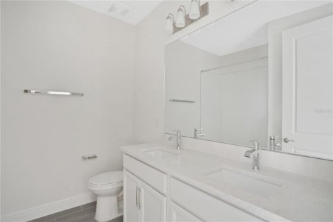Townhouse in Parrish, Florida 3 bedrooms, 167.87 sq.m. № 1158616 - photo 11