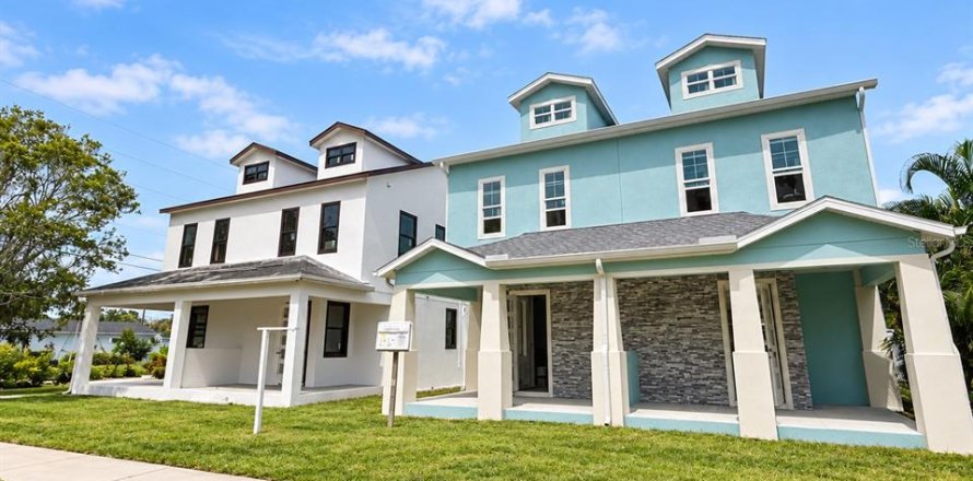 Duplex à Saint Petersburg, Floride 3 chambres, 190.17 m2 № 2380480