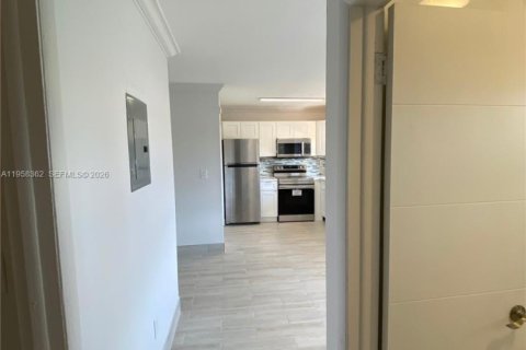 Apartment in Miramar, Florida 2 bedrooms, 74.32 sq.m. № 2020763 - photo 7