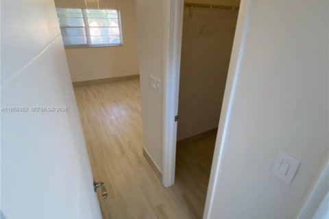 Apartment in Miramar, Florida 2 bedrooms, 74.32 sq.m. № 2020763 - photo 6