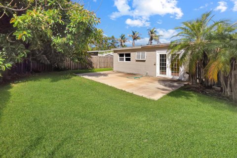 Villa ou maison à louer à Vero Beach, Floride: 2 chambres, 85.28 m2 № 2386861 - photo 13